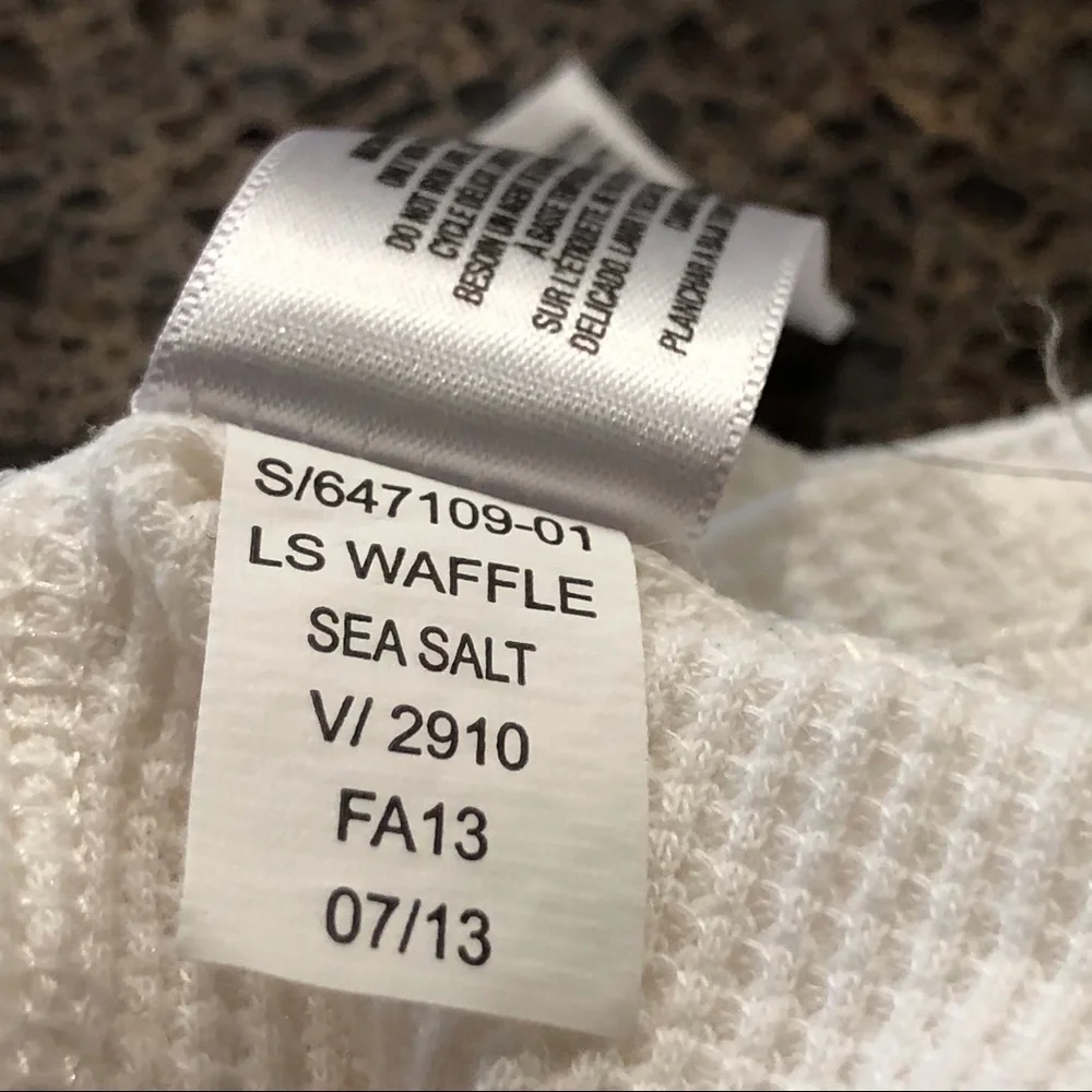 Old Navy Waffle Seasalt Long Sleeve Tee. M - Picture 4 of 5